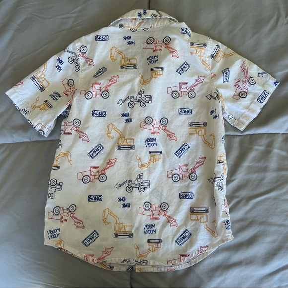 Lot of 3 Boy’s Button-Up Shirts- 1 Baby Gap, 1 Old Navy, 1 Crazy 8 in Size 4T - Picture 13 of 14